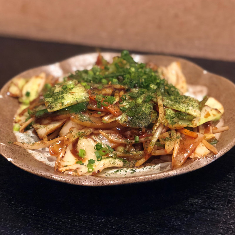 丸腸の野菜炒め(居酒屋 ひでちゃん)