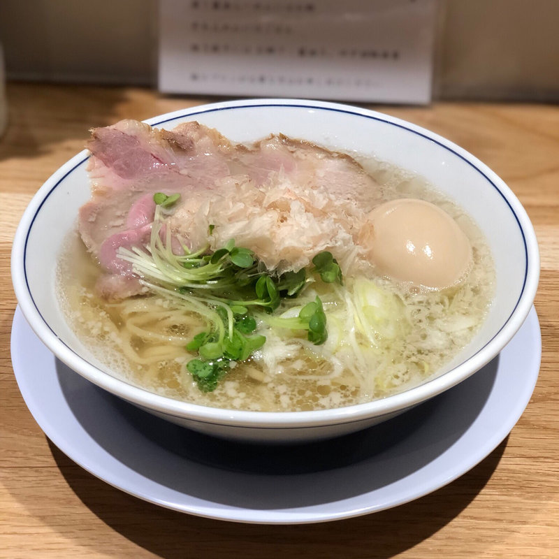 味玉塩らーめん(らーめん鱗 難波店)