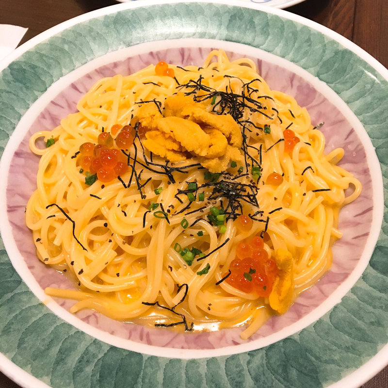 生うにといくらのクリームパスタ(鎌倉パスタ くずはモール店)