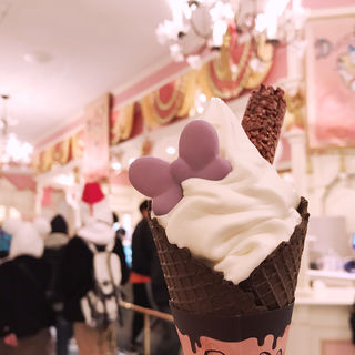 ミルクソフトクリーム&チョコレートクランチ(アイスクリームコーン （Ice Cream Cones）)
