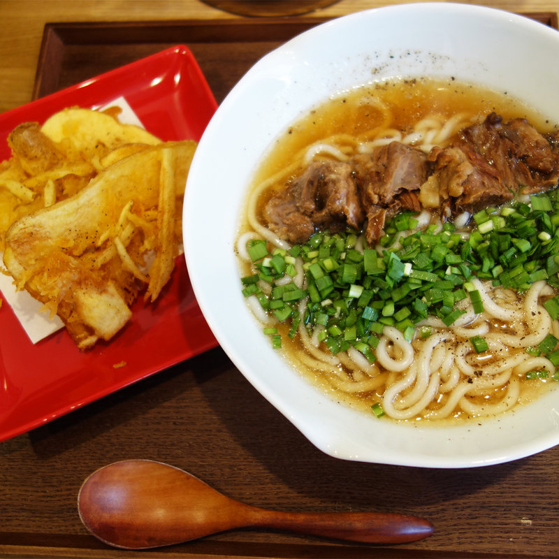 牛テールうどん(牛テールうどん 和尾(わび))