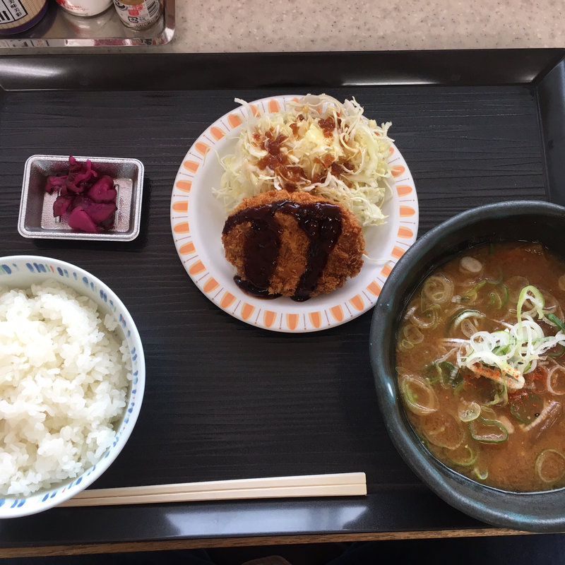 豚汁定食(マイ夢ガーデン138 （尾張一宮パーキングエリア(下り線)・スナックコーナー）)