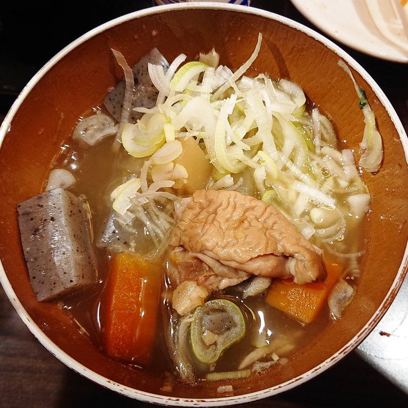 おふくろのもつ煮(鶴見酒場)