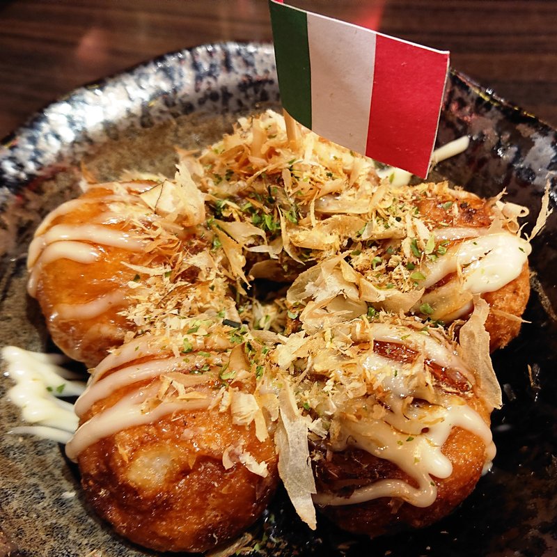 カリカリ揚げたこ焼(鶴見酒場)