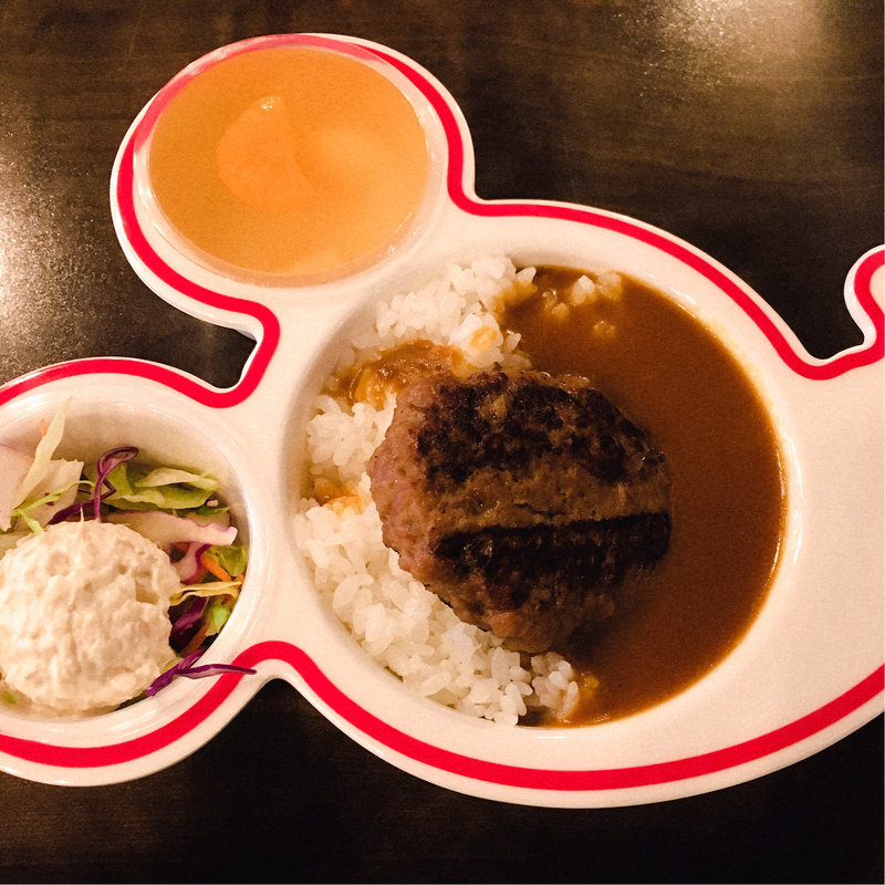 リトルハングリーベア・カレー(S.S.コロンビア・ダイニングルーム)