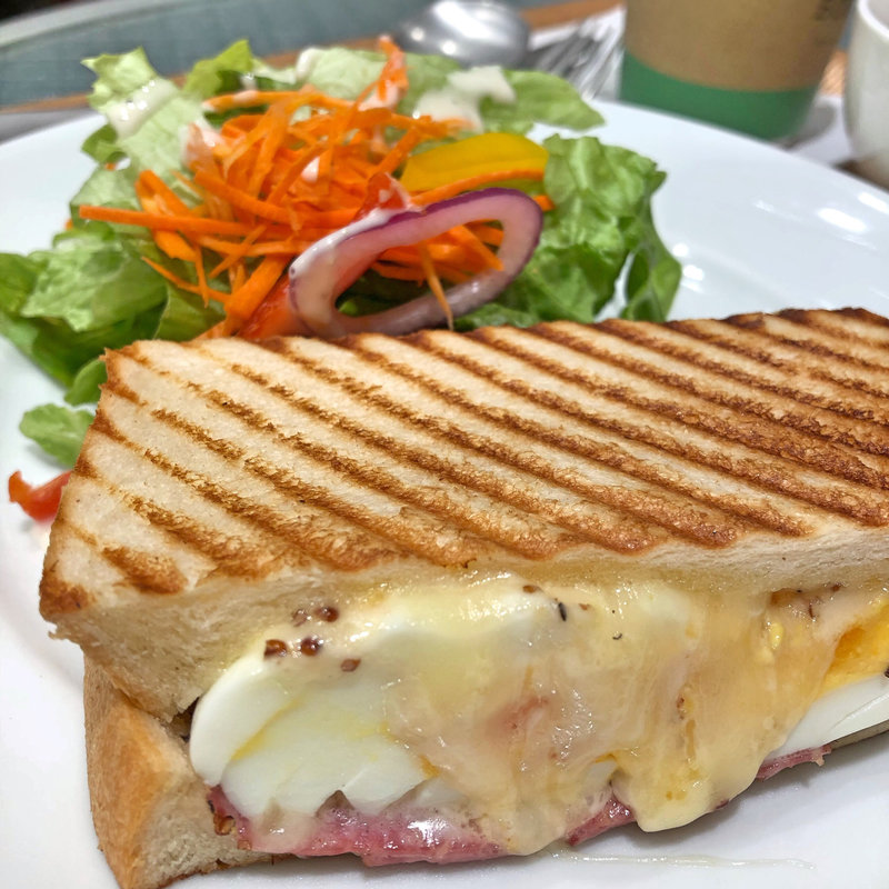 パストラミのパニーニ(BOUL'ANGE 仙台店)