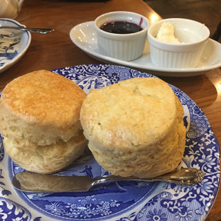 スコーンセット(西洋茶館 （セイヨウサカン）)