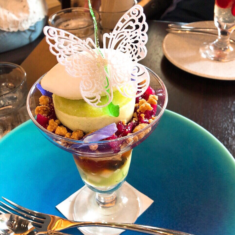 青リンゴジュレのパフェ(Dessert Cafe Hachidori)