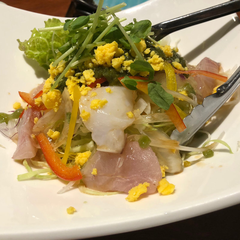 海鮮サラダ(大分 魚○鶏吉)