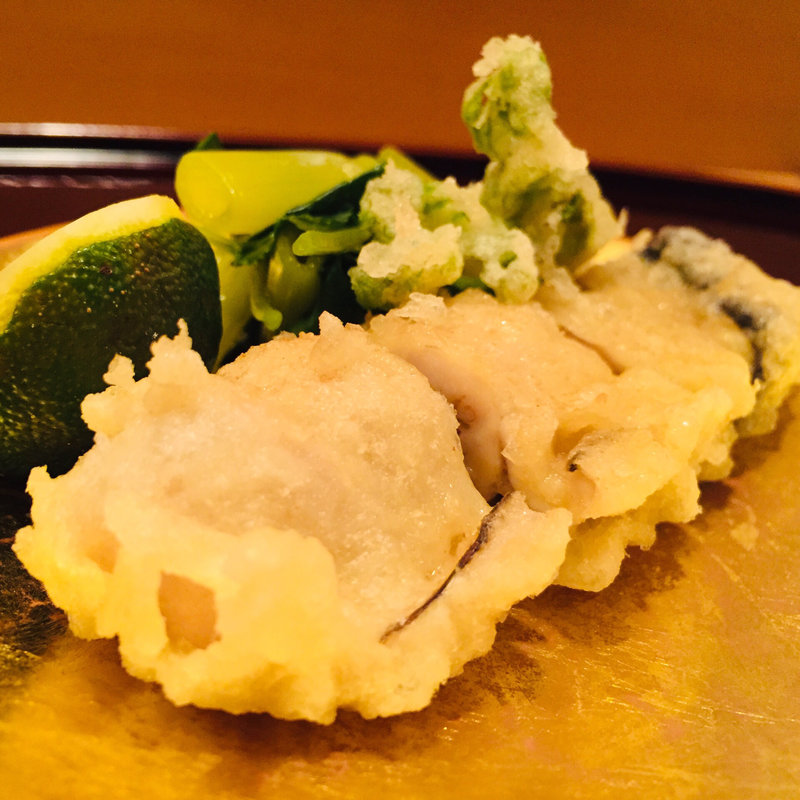 仙鳳趾産大牡蠣とタラの芽の天麩羅(料理 澤)
