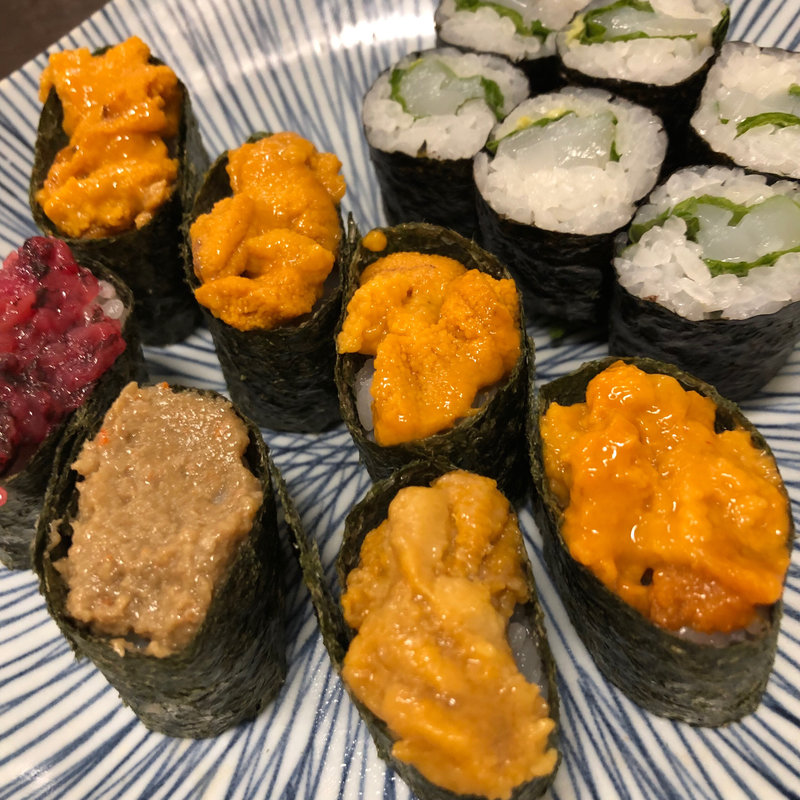 雲丹、雲丹の西京漬、梅くらげ、イカしそ巻(すし旬 久屋 )