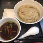 昆布水の醤油つけ麺(らぁ麺 幸跳)