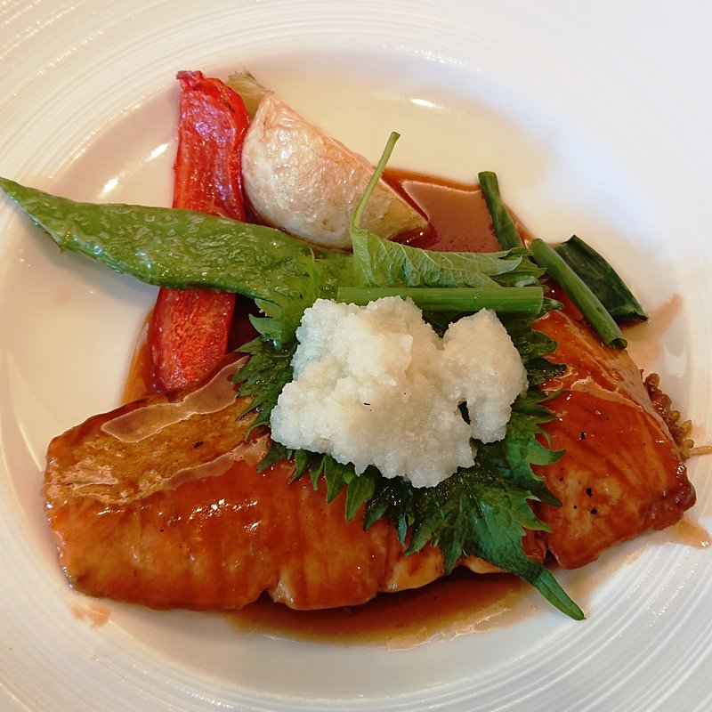 サーモンの照り焼き わさびおろし添え(グランパークホテル　パネックス東京 )