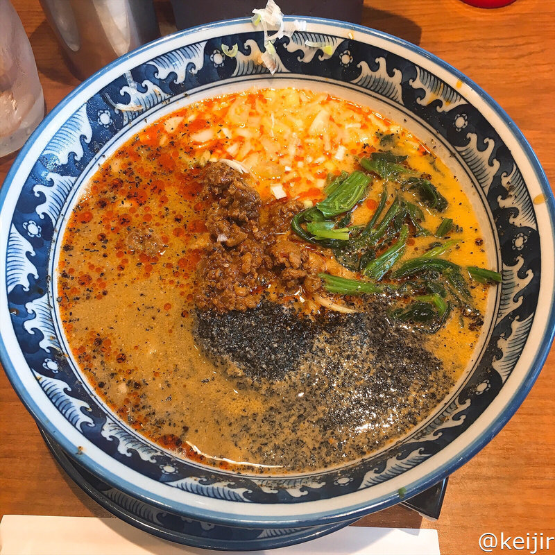 黒胡麻担々麺(香港食卓 大崎店)