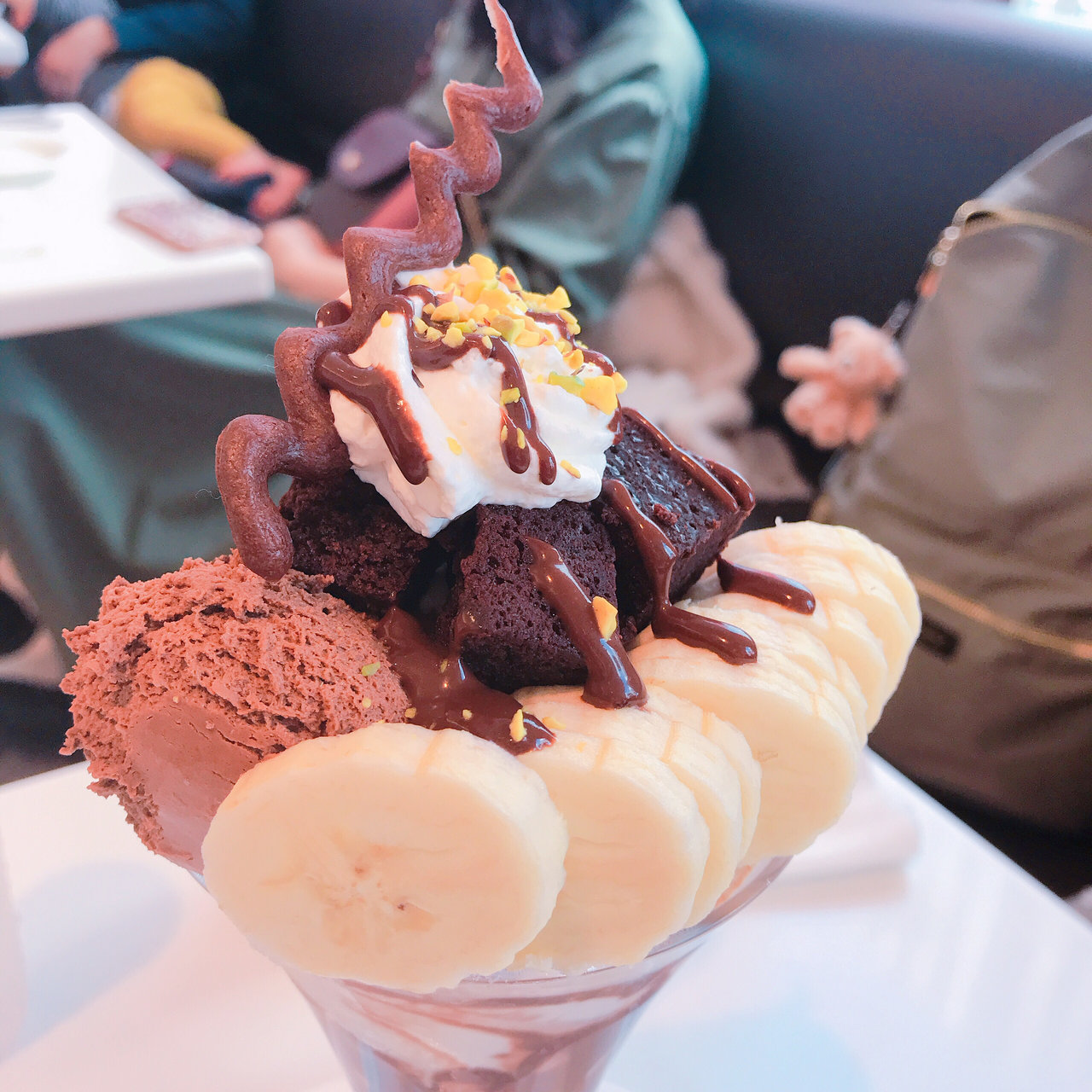 バナナチョコレートパフェ(新宿高野本店 タカノフルーツパーラー)の