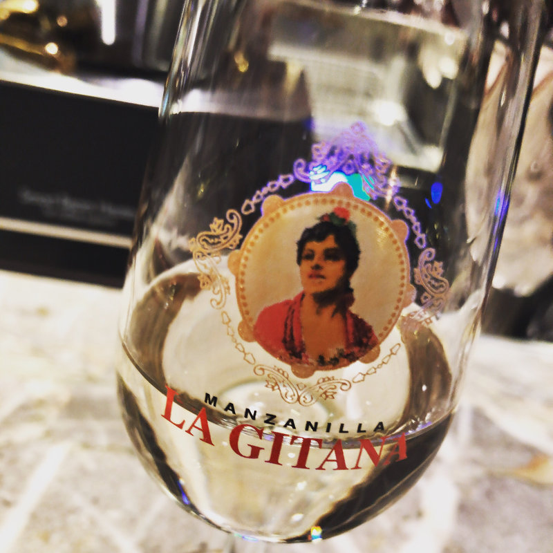 シェリー(RIGOLETTO　SMOKE　GRILL　& BAR （リゴレット　スモーク　グリル　&バー）)