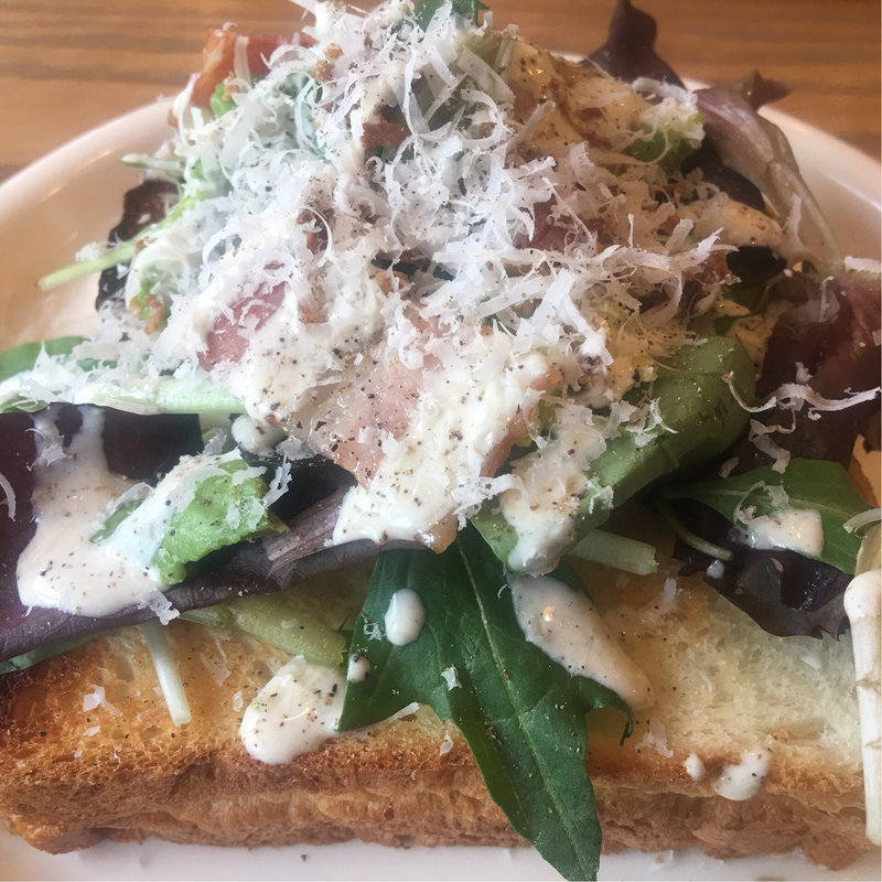 アボガド&ベーコンシーザーサラダ(レブレッソ(Le BRESSO) 目黒武蔵小山店)