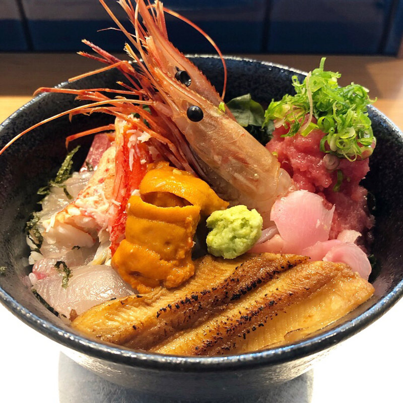 豪快海鮮丼(魚屋鮨しん)