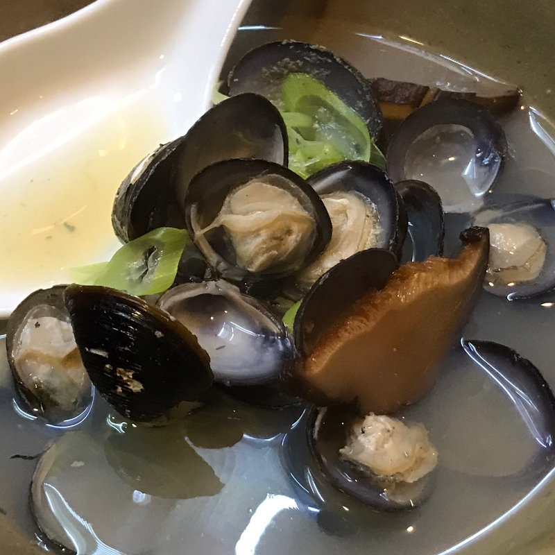 東郷湖のしじみの酒蒸し(ひょっと子 )