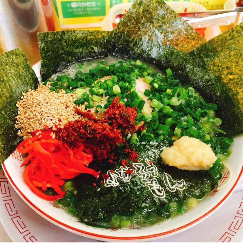 ラーメンこってりハリガネ(博多ラーメン よかろうもん)