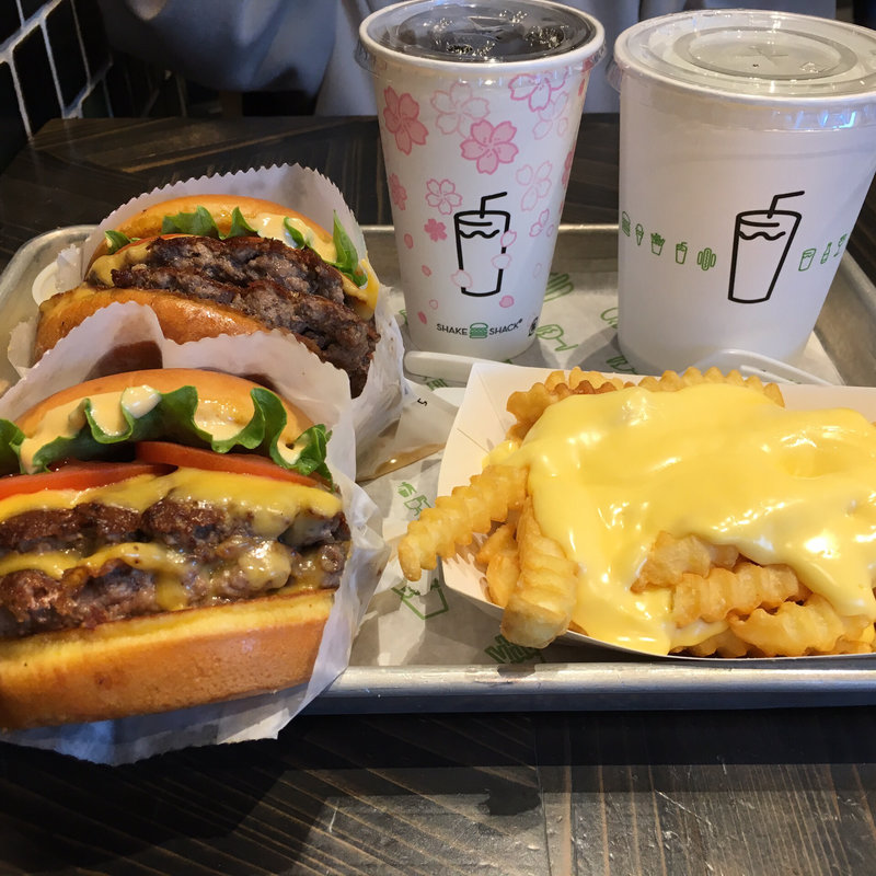 シャックバーガーのダブル(SHAKE SHACK)