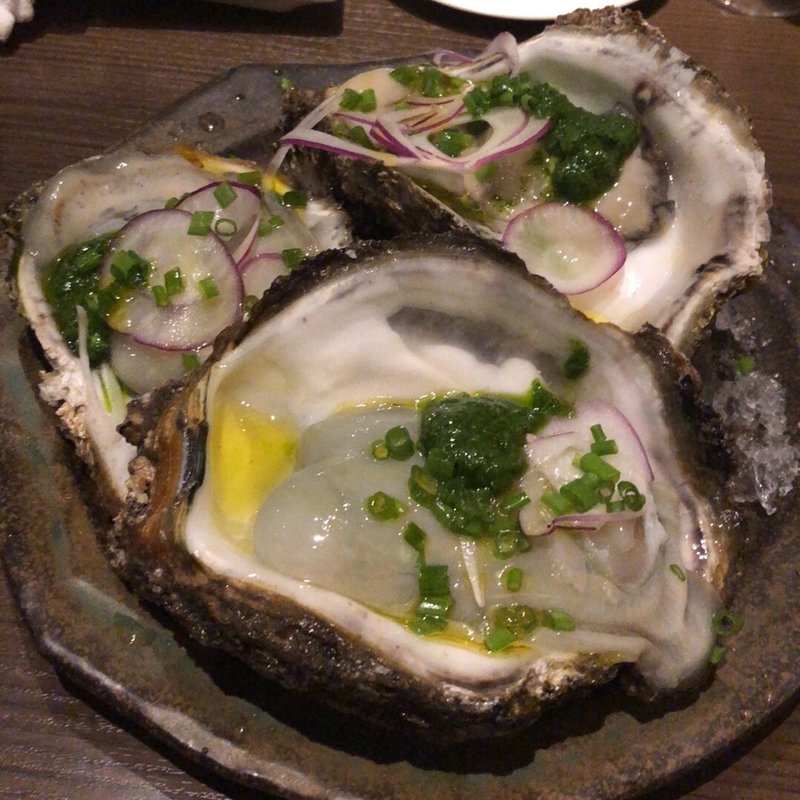 生牡蠣(トラットリア　クアルト )
