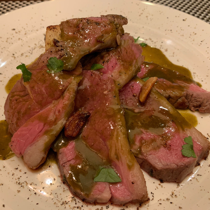 仔羊のランプ肉、じゃがいも添え(ビストロ　アルパイン)