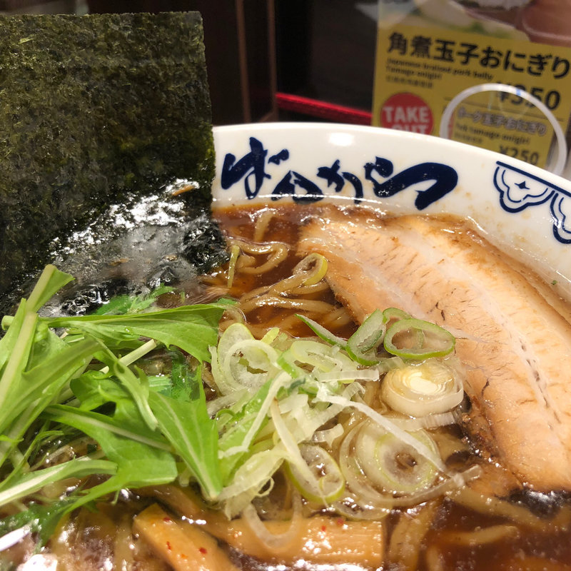 ばんから中華そば(ばんかららーめん 新宿歌舞伎町店)