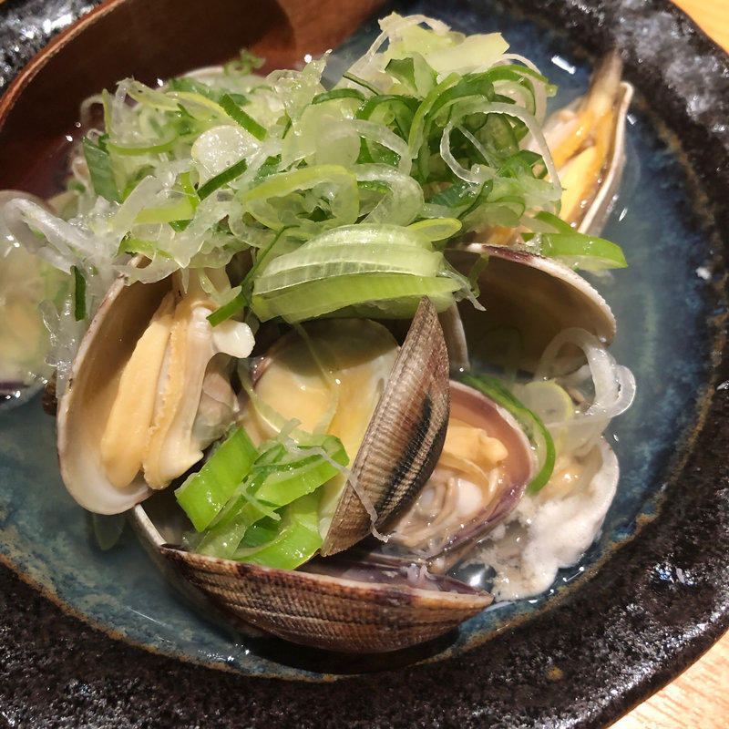 あさりの酒蒸し(板バ酒バ魚)