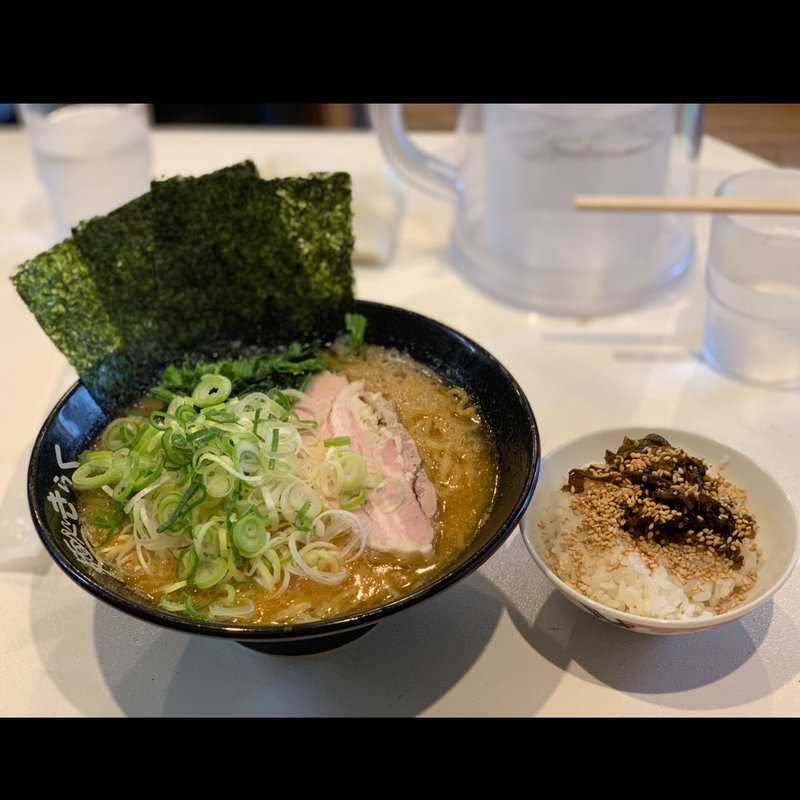 豚骨醤油ラーメン(きらく )