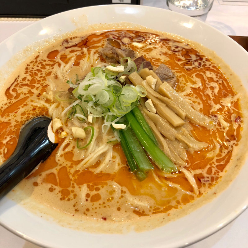 四川風担々麺(中華そば煮干屋 （チュウカソバニボシヤ）)