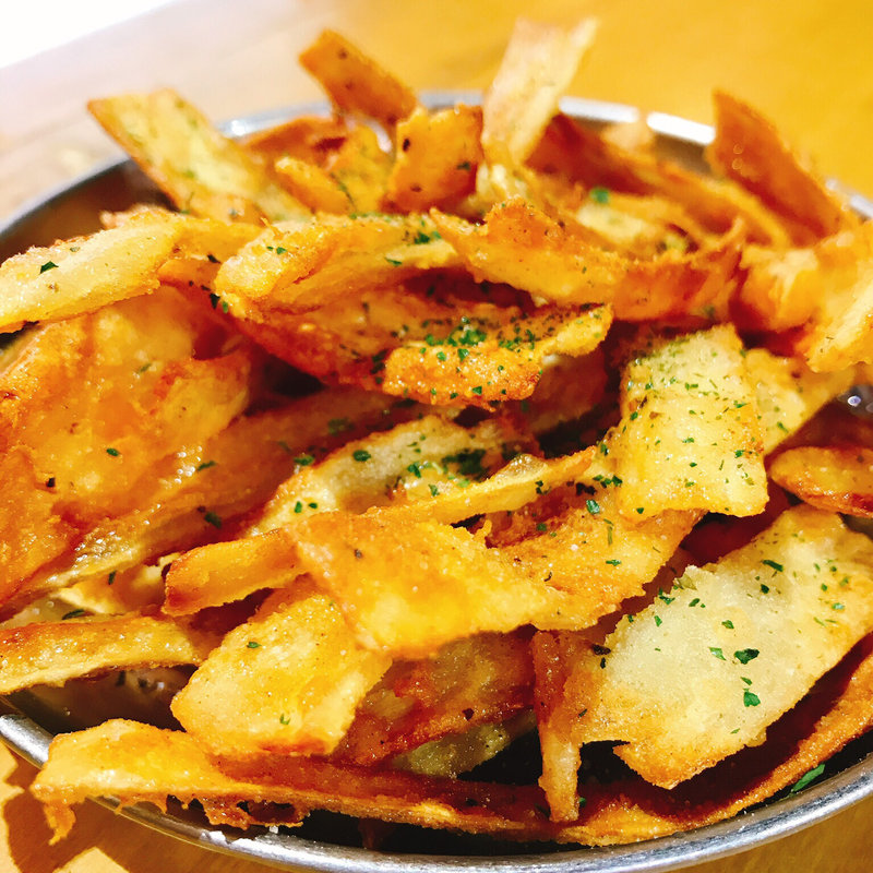 ごぼうチップス(大衆酒場かね子)