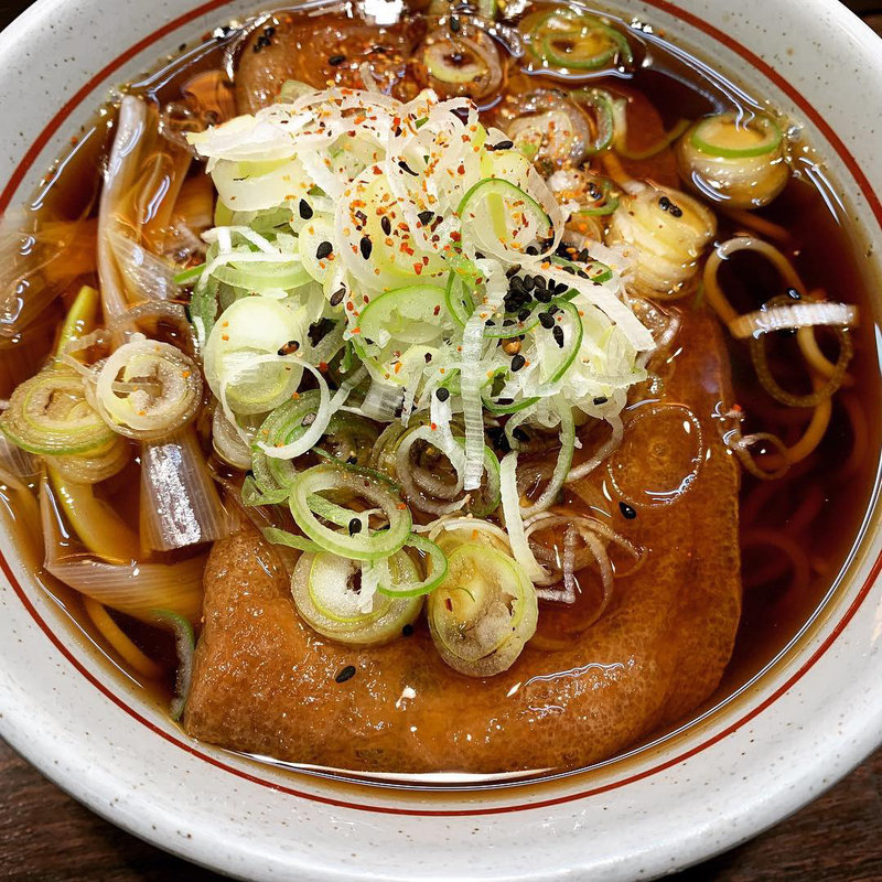 きつねそば(永坂更科布屋太兵衛 新宿地下鉄ビル店)