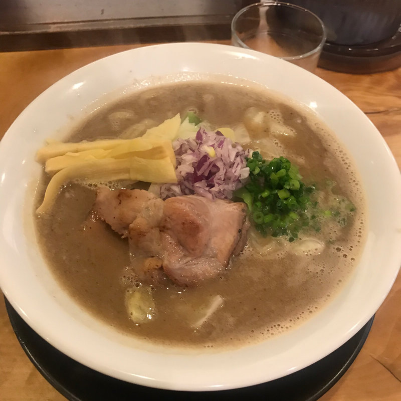 黒(豚そば専門店 一望)