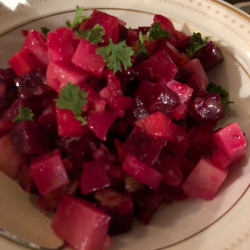 ビーツのミックスサラダ(セドミクラースキー)