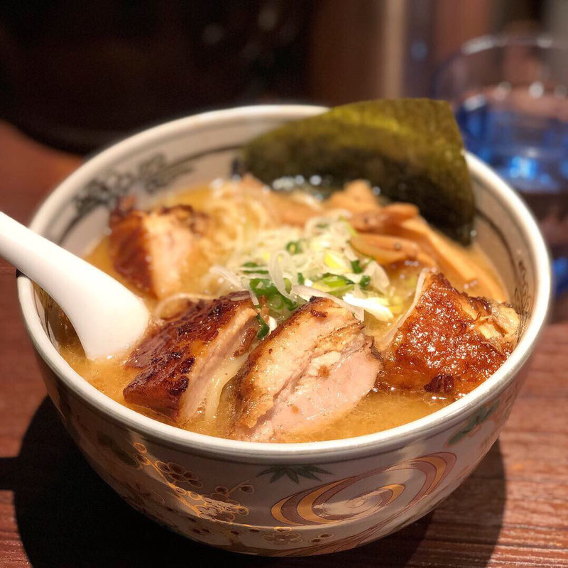 焼豚麺(麺屋武蔵 神山 （カンザン）)