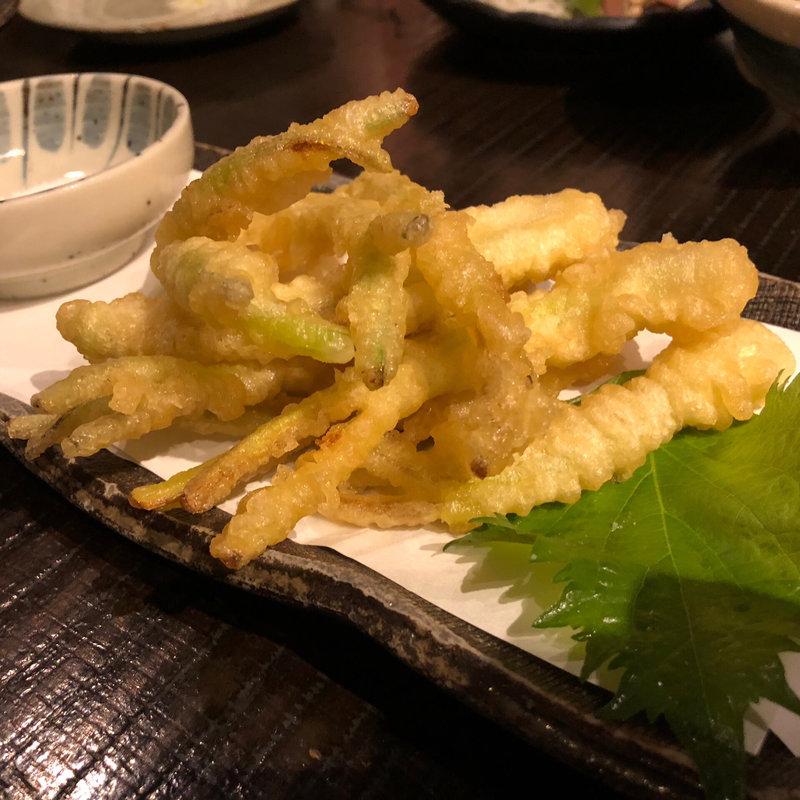 島らっきょの天ぷら(雄屋 わさび)