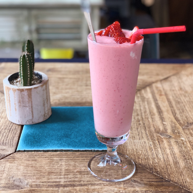 イチゴスムージー(DAVIDE COFFEE STOP)