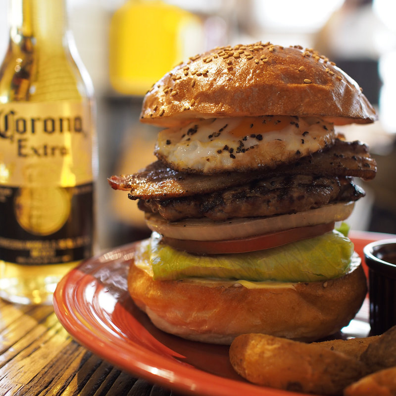 ベーコンエッグバーガー(Monks on the Moon)