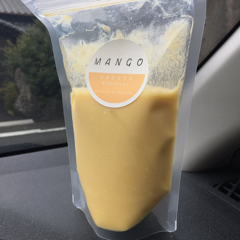マンゴーラッシー(ナゴエビ)