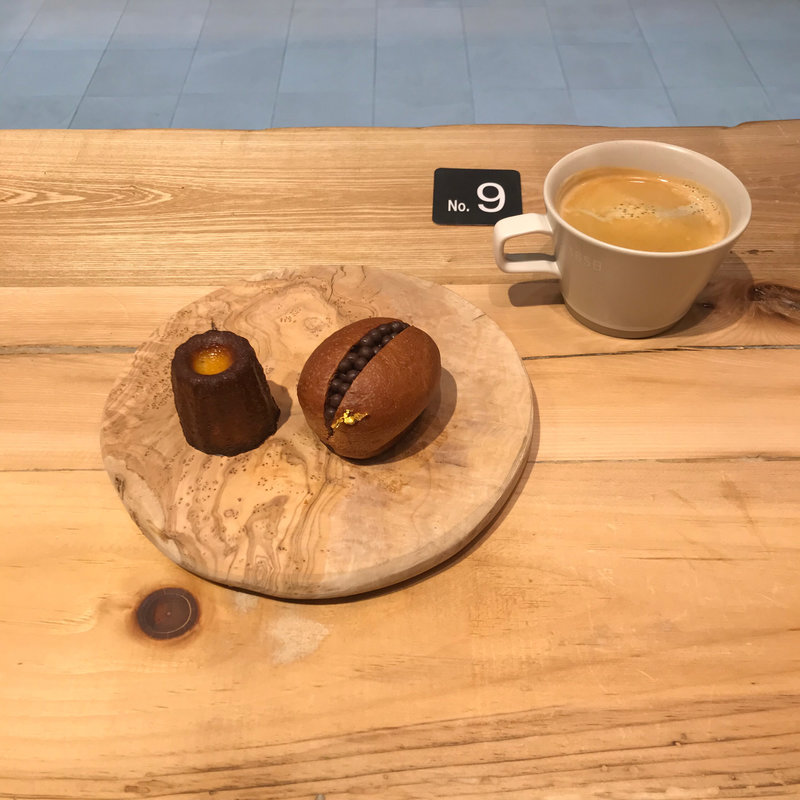 カヌレ(365日と日本橋)