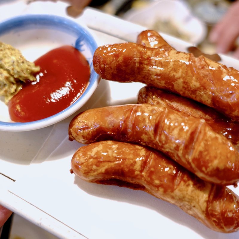 ウインナー揚げ(立ち呑み天ぷら 魚漁 京橋店)