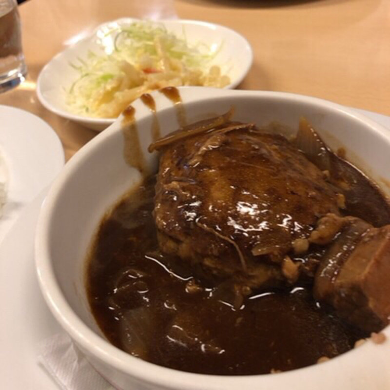 シチューハンバーグ(洋食 UCHOUTEN)