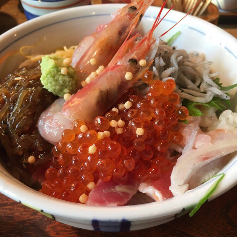 漁師丼(あさまる)