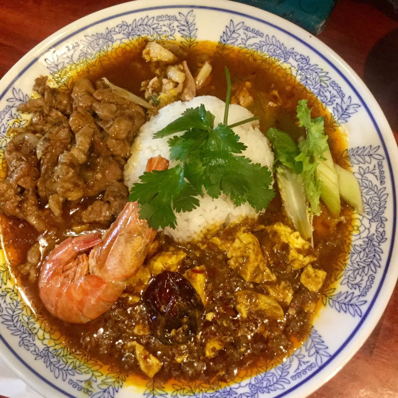 マトンキーマと牛スジカレーあいがけ(八戒 )