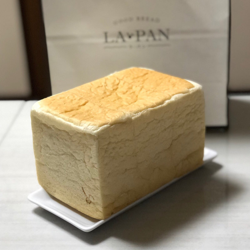 クリーミー生食パン M（1.5斤）(ラ・パン 大正店)