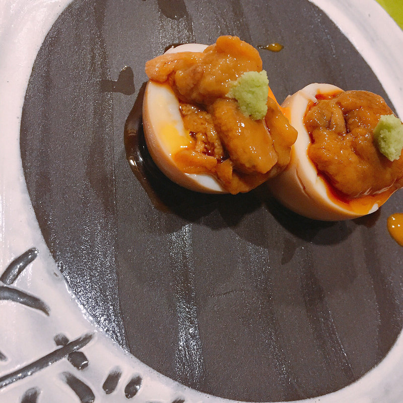 ウニ・オン・ザ 煮玉子(立呑み とだか)