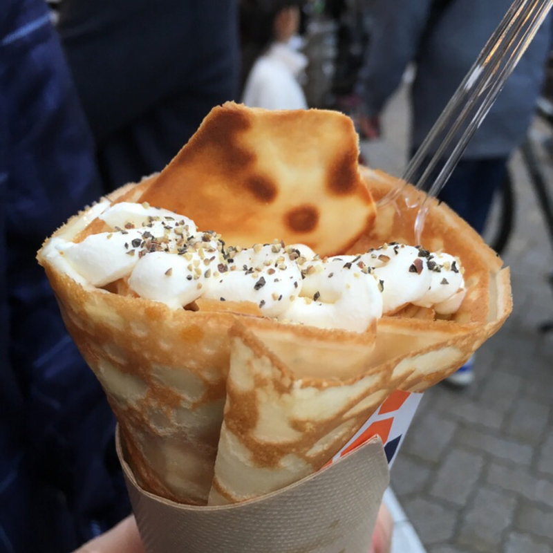 蜂蜜とマスカルポーネ(ハニービークレープ （Honey Bee Crepe）)