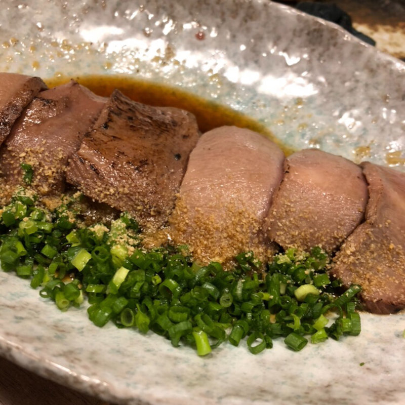 炙りたたき(牛タン 藤次郎)