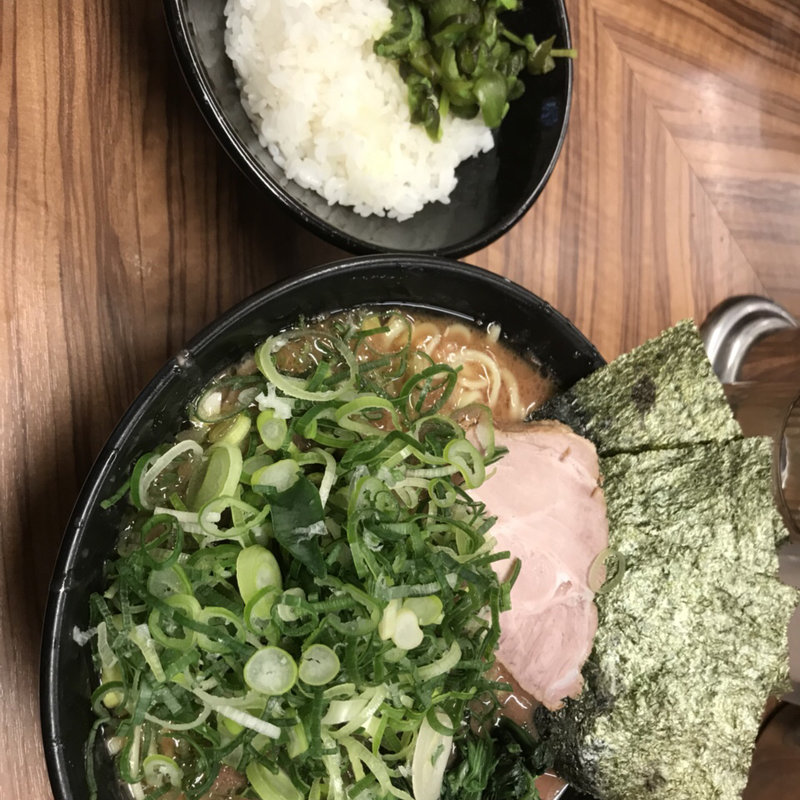 ネギラーメン(横浜家系らーめん 二代目武道家)